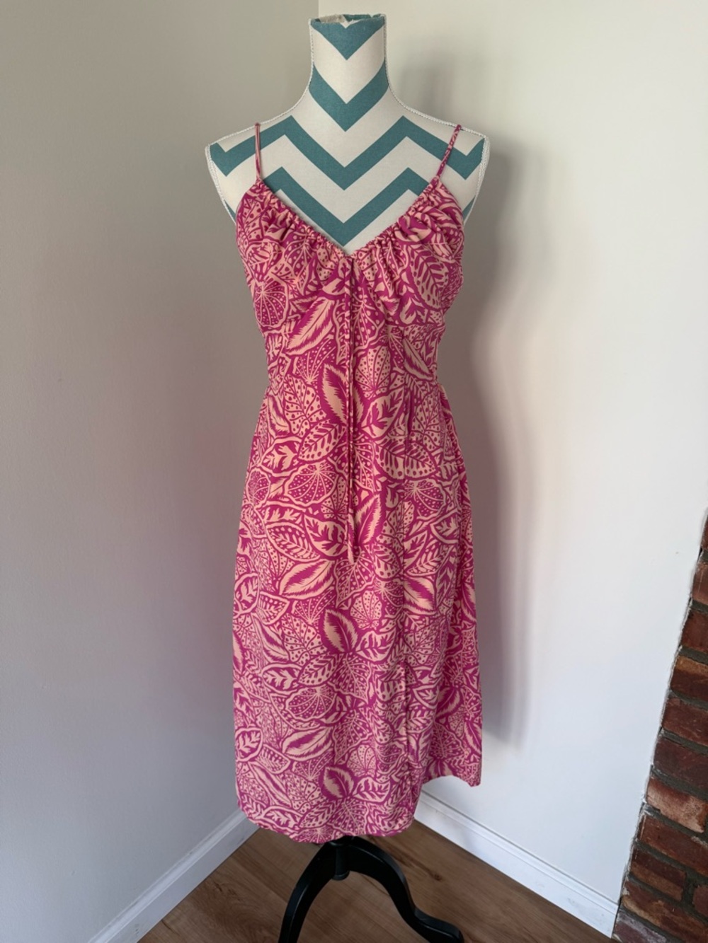 Sienna Sky Pink Leaf-Print Midi Dress